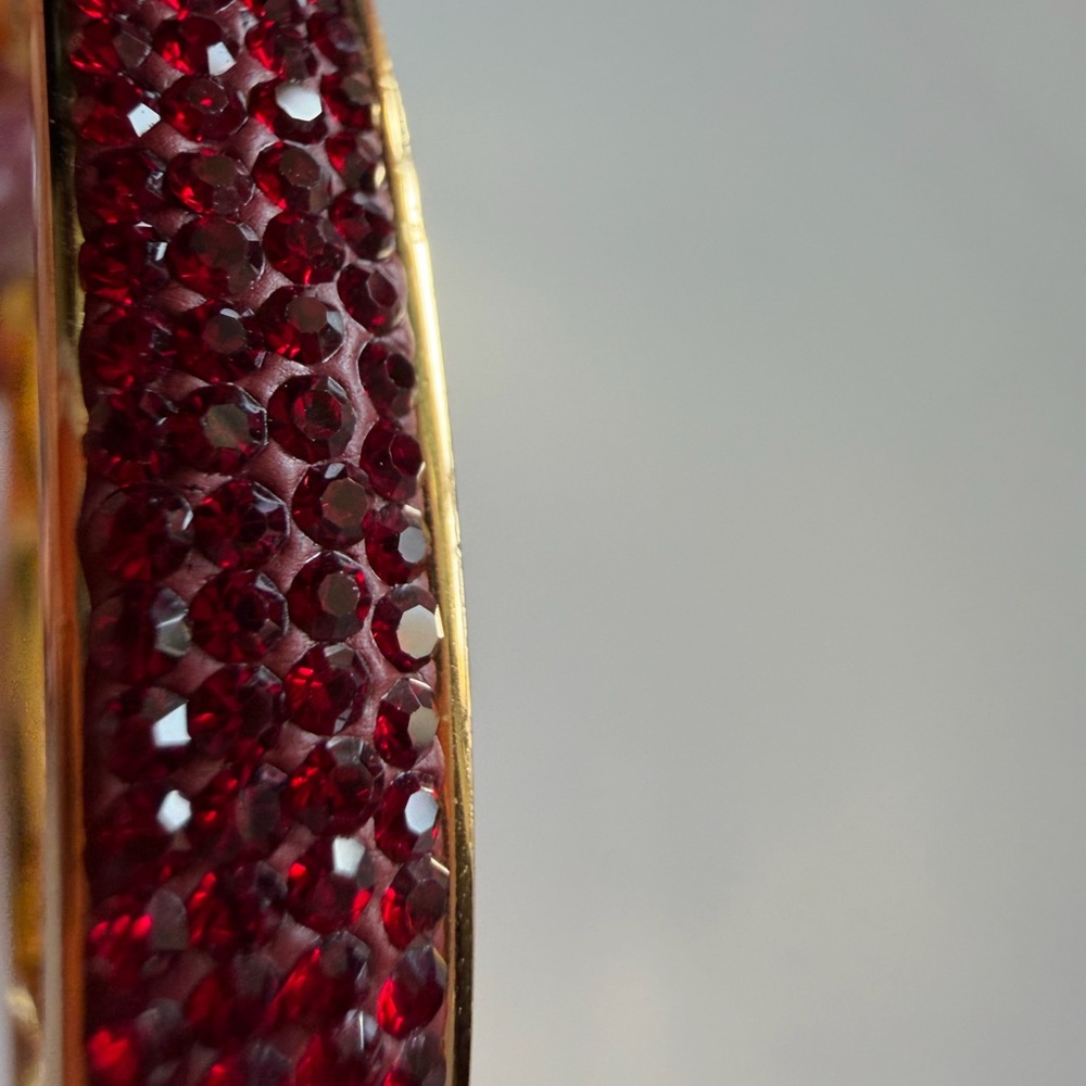 Ruby-Red Cherry Crystal Hinge Magnetic Clamp Brac… - image 4